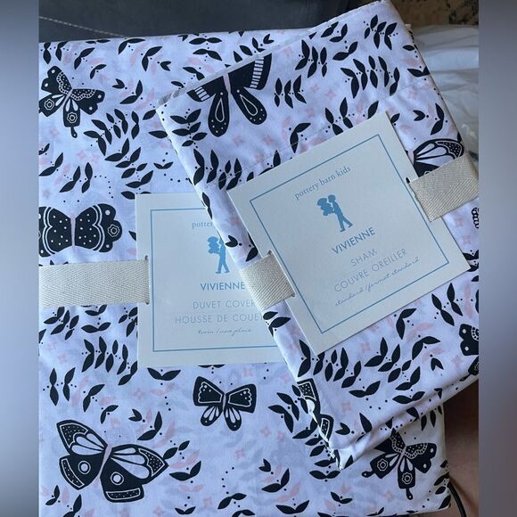 Pottery Barn Kids Vivienne Duvet and Sham - Picture 4 of 6